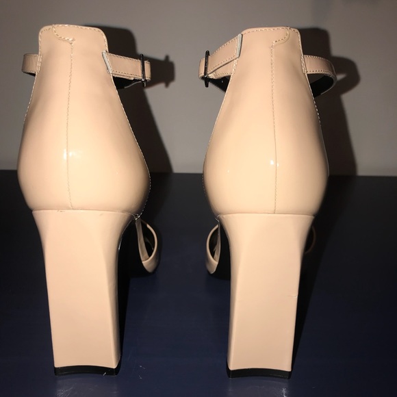 Marc Fisher LTD. Harlin Ankle Strap Sandals - Picture 5 of 7